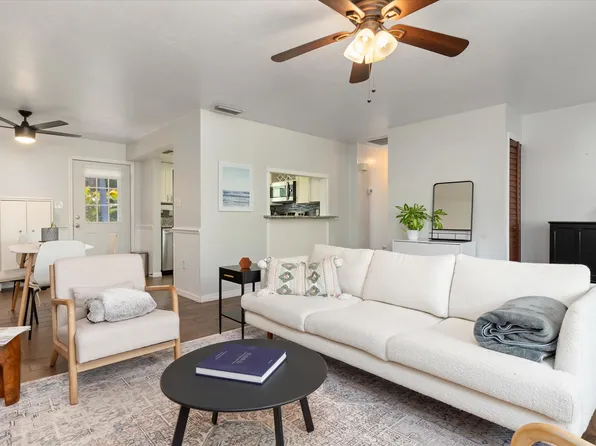 225 W McKenzie St, Punta Gorda, FL 33950