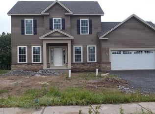 94 Quarterdeck Pl, Rochester, NY 14612