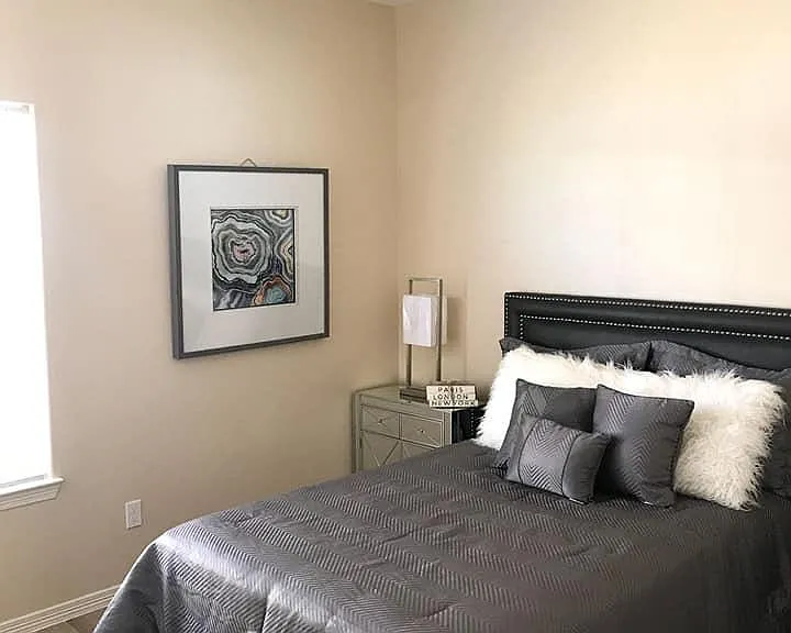 2605 E Garfield Ave — Photo 8