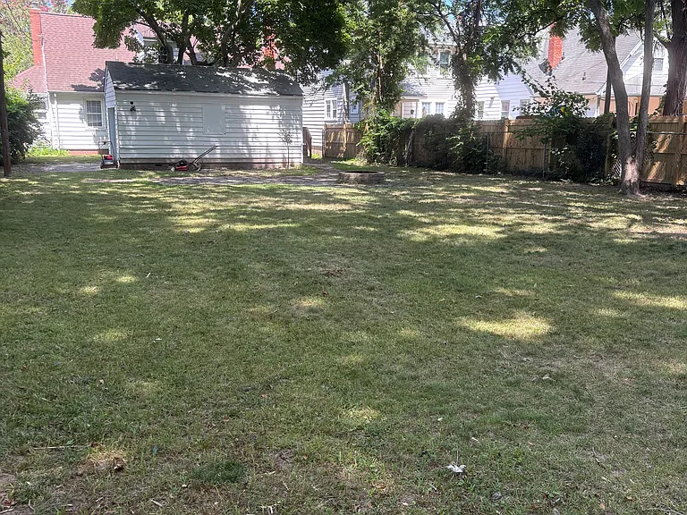 55 Pear Ave — Photo 14