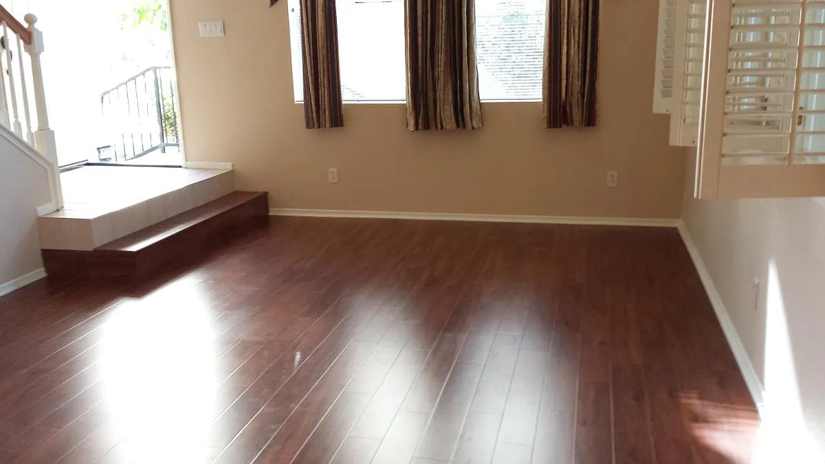 3 bed, 2.5 bath, 1674 sqft, $4,150 — Photo 2
