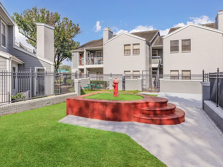 Parc at South Green — Photo 10