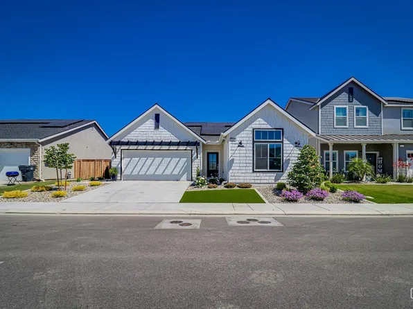 9008 Lily Crest Way, Shafter, CA 93263