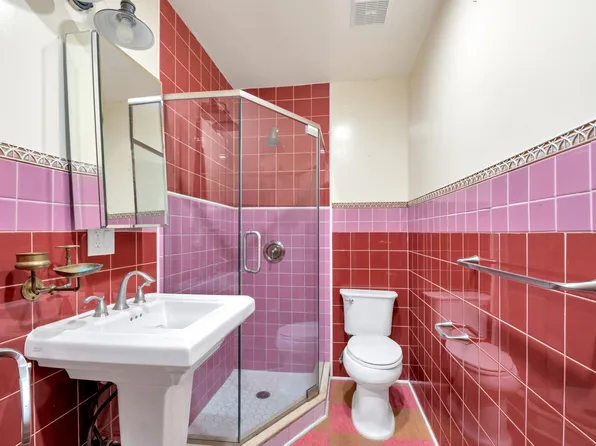 361 Van Brunt Street image 8 of 23