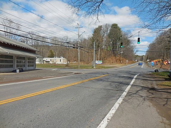 3rd image of 7454 Route 209