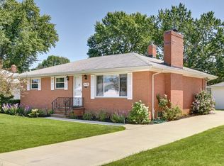3875 W 214th St, Fairview Park, OH