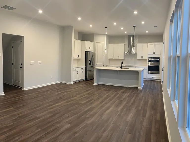 251 Brighton Bend Ln — Photo 5