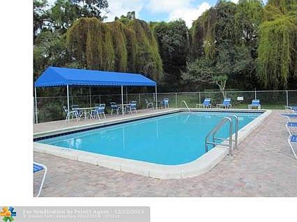 1st image of 9470 Live Oak Pl APT 309