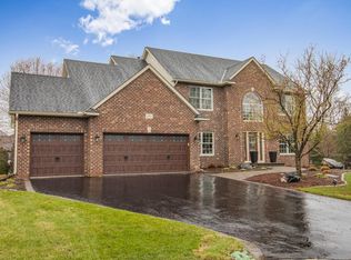 893 Hyland Ct, Eagan, MN 55123