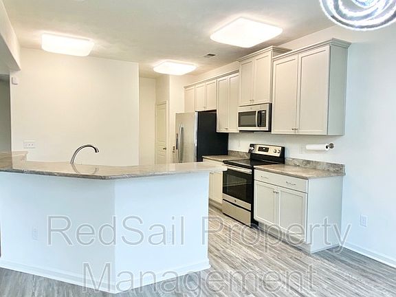 4th image of 4134 Pritchard St Unit 230