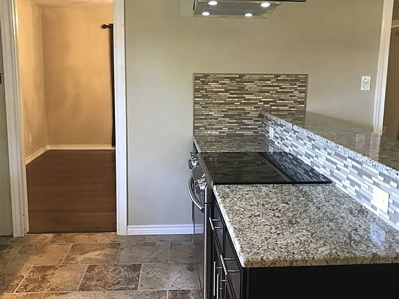 3rd image of 8634 Briargrove Dr