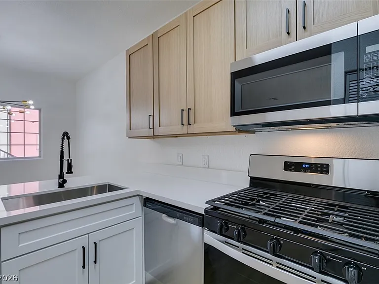4730 E Craig Rd #1085 — Photo 13