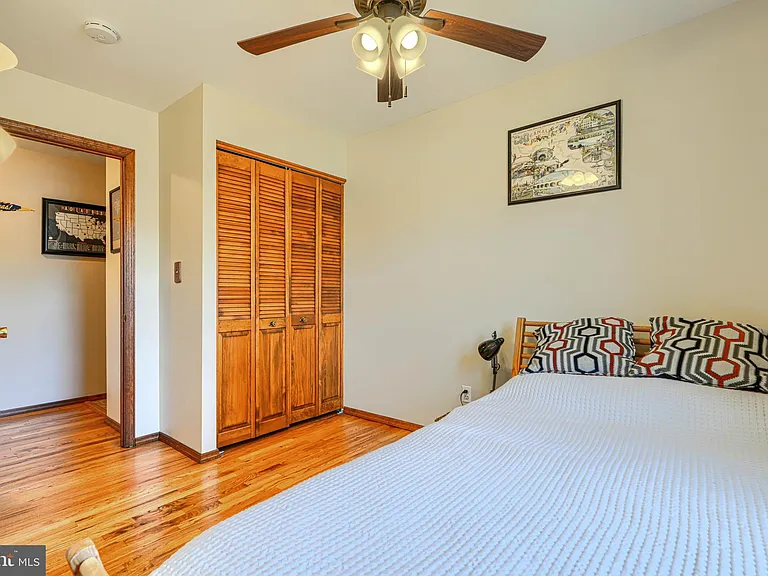 280 Mackintosh Dr — Photo 41