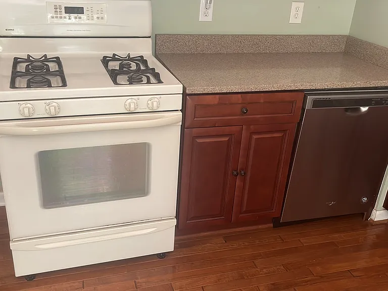 4311 Hendricks Dr — Photo 34