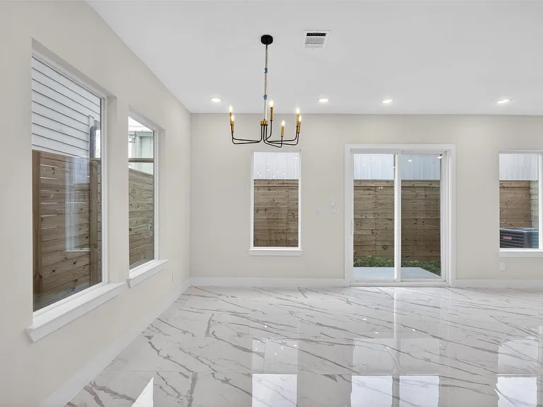 5906 Saint Augustine St #F — Photo 3