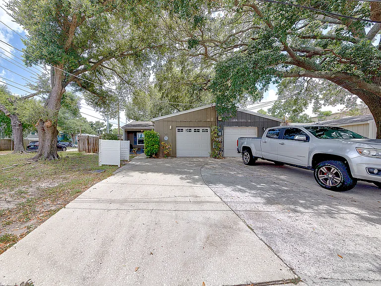 521 S Matanzas Ave — Photo 1