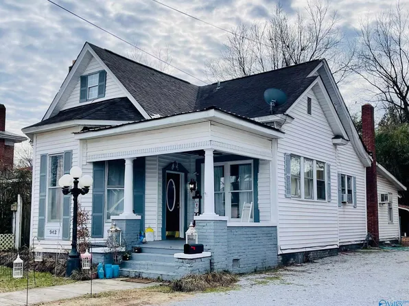 942 Chestnut St, Gadsden, AL 35901