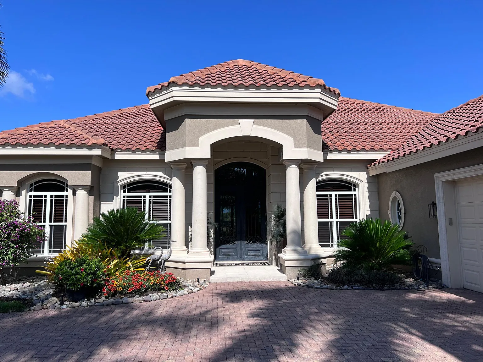 4 bed, 3502 sqft, $26,491 — Photo 3