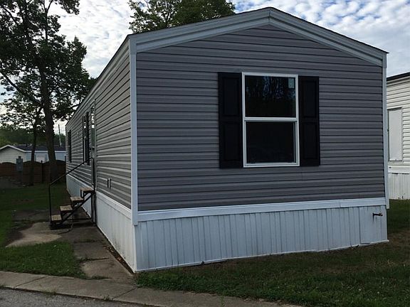 2nd image of 1710 S Walnut St #5