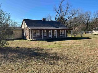 2210 Missouri Ave, Mena, AR 71953