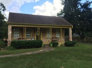 116 W Neal St, Carthage, TX 75633