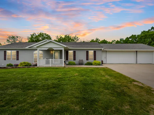 333 Eagle Dr, Mc Gregor, IA 52157