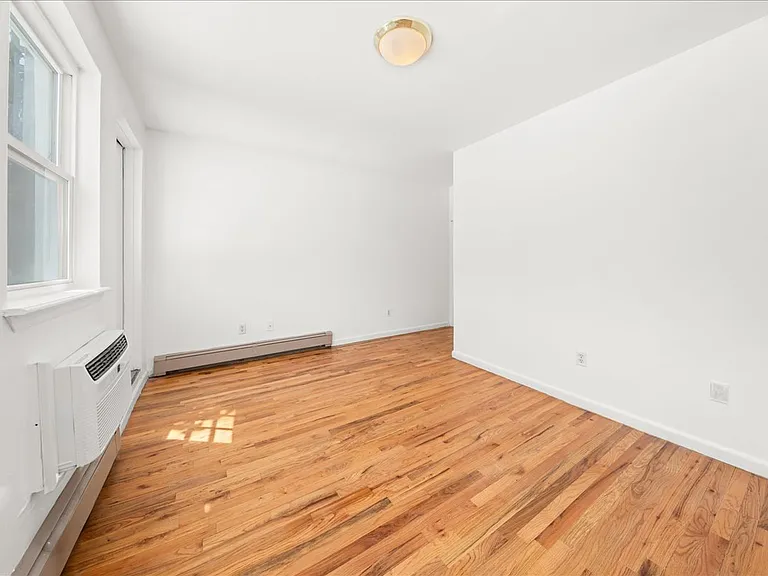 157 Columbia St #1 — Photo 6