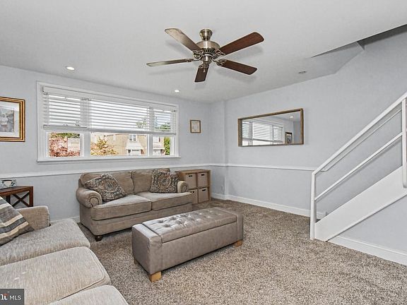 3rd image of 3854 Kirkwood Rd