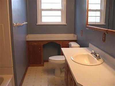 3rd image of 432 Alder Ave