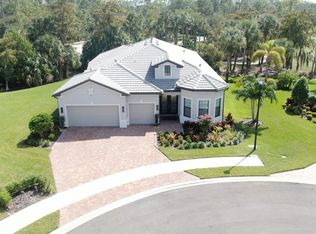 9222 Plover Dr, Naples, FL 34120