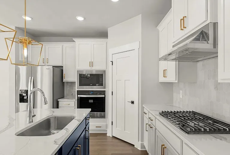 537 Cozy Bluff Rd — Photo 10