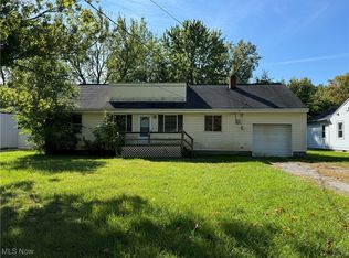 8218 Bellflower Rd, Mentor, OH 44060