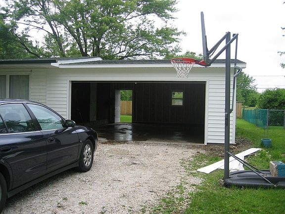 Front view of the new garage.