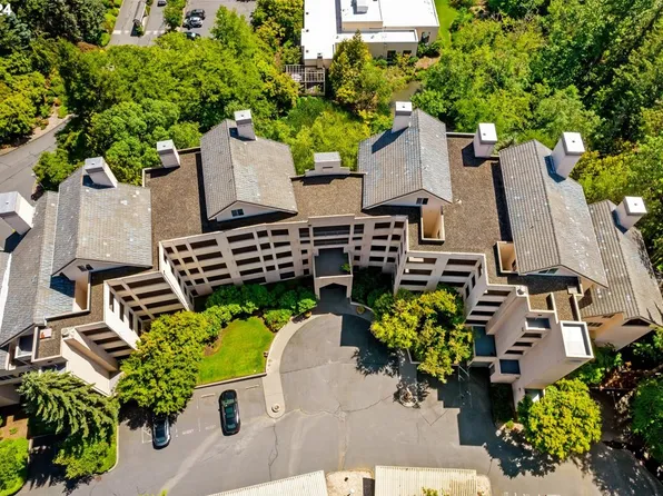 6685 W Burnside Rd Unit 334, Portland, OR 97210