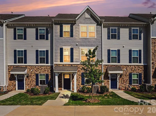 1414 Newell Towns Ln, Charlotte, NC 28262