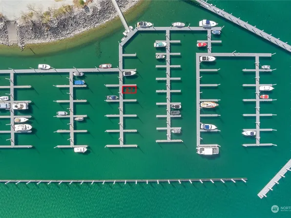 1350 W Woodin Avenue #D7, Chelan, WA 98816