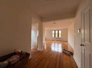 142-20 41st Ave #52, Flushing, NY 11355