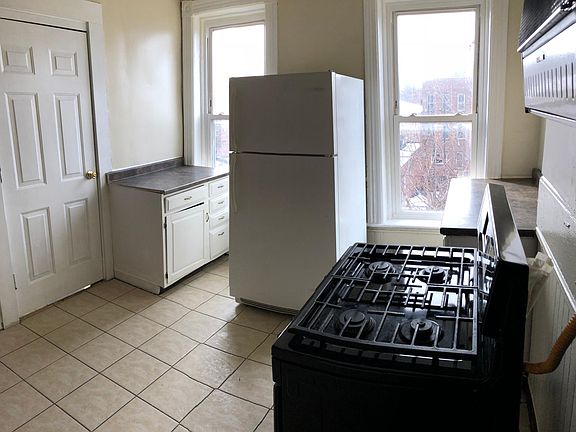 3rd image of 211 4th Street # Fl 3rd