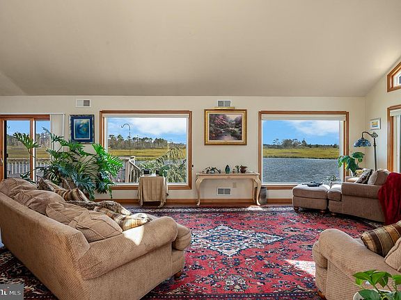 5th image of 709 Richmond Dr