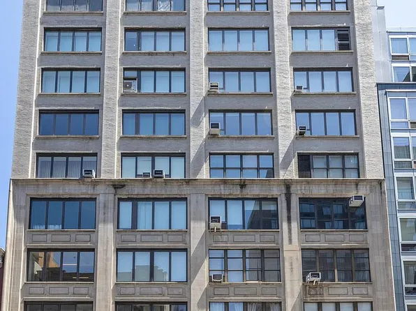 251 W 19th St APT 2C, New York, NY 10011