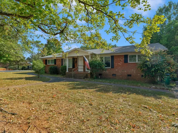 3801/3803 Driftwood Dr, Charlotte, NC 28205