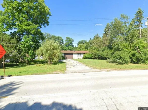 1785 N Maple Rd, Ann Arbor, MI 48103