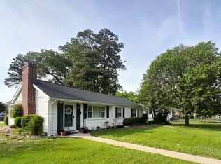 213 Village Pkwy, Newport News, VA 23601