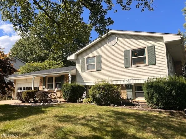 1064 Elmarna Ave, Ashland, OH 44805