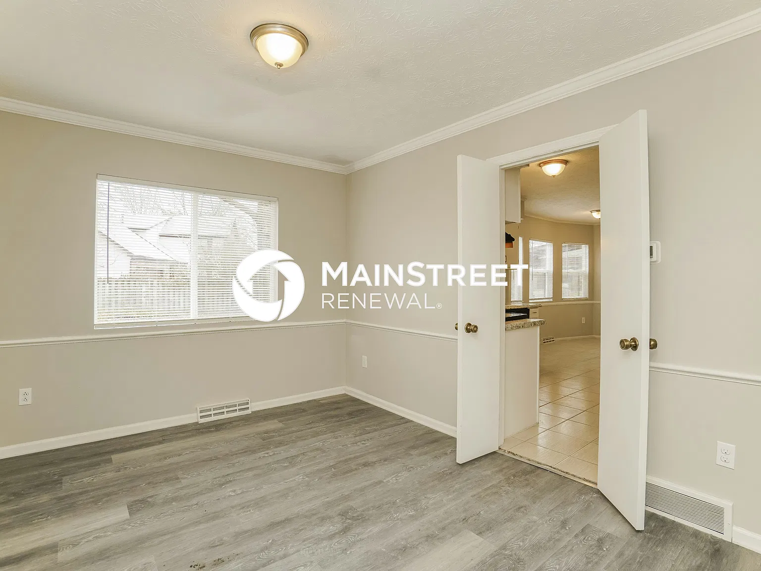 1935 Faymeadow Ave — Photo 3