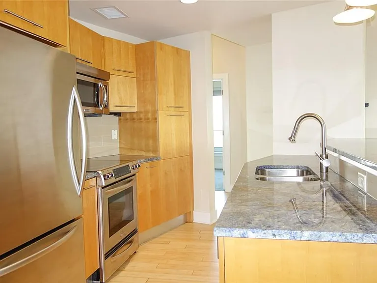 603 Davis St #1409 — Photo 7