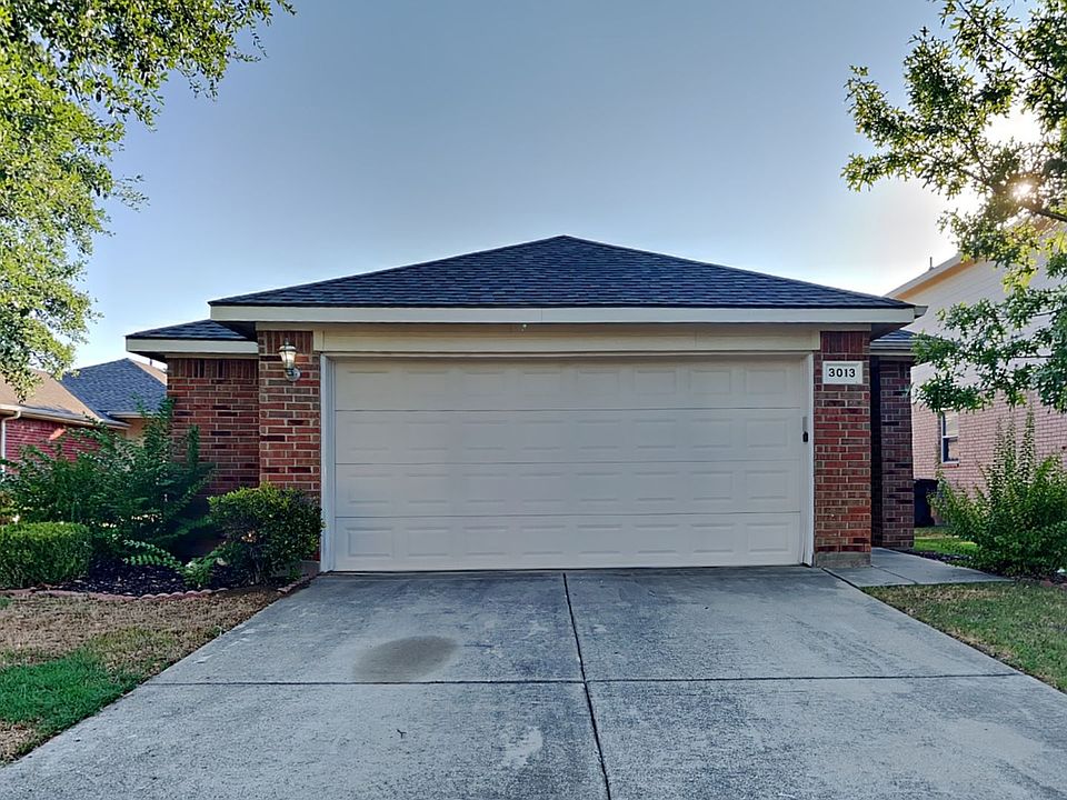 1st image of 3013 Thicket Bend Ct