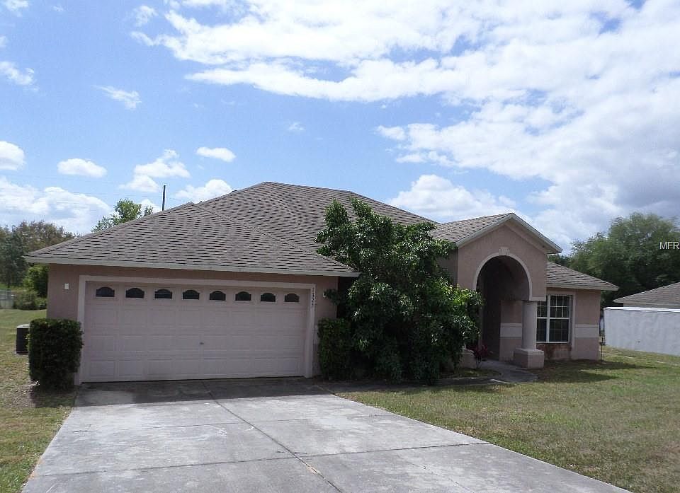 1st image of 1325 Oak Woods Ct