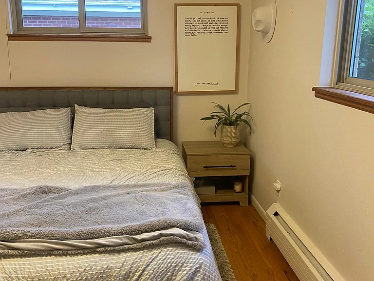 1010 S Hudson St — Photo 12