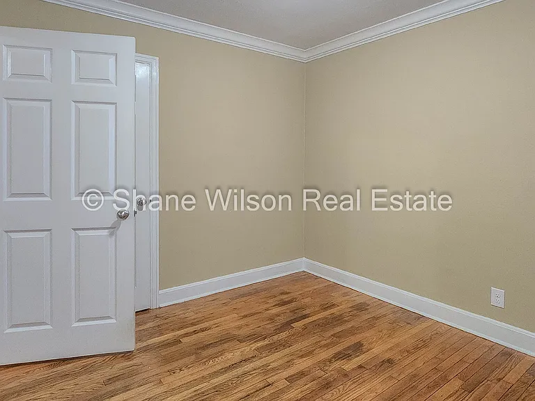 1005 Mountain View Dr — Photo 4